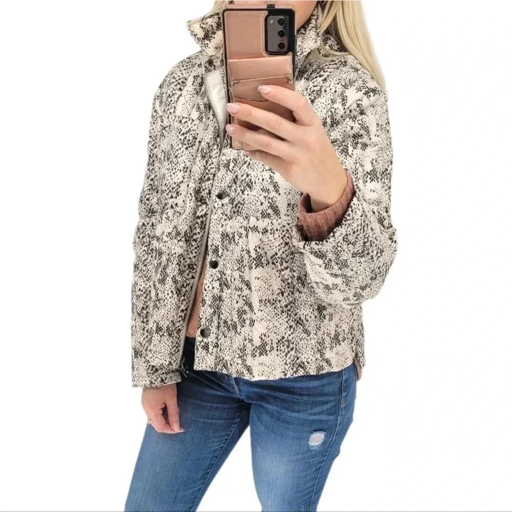 Atm Animal print feather down boxy puffer jacket size Medium - Picture 12 of 12